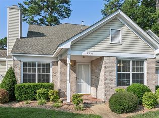 726 Broad Bay Cv, Newport News, VA 23602