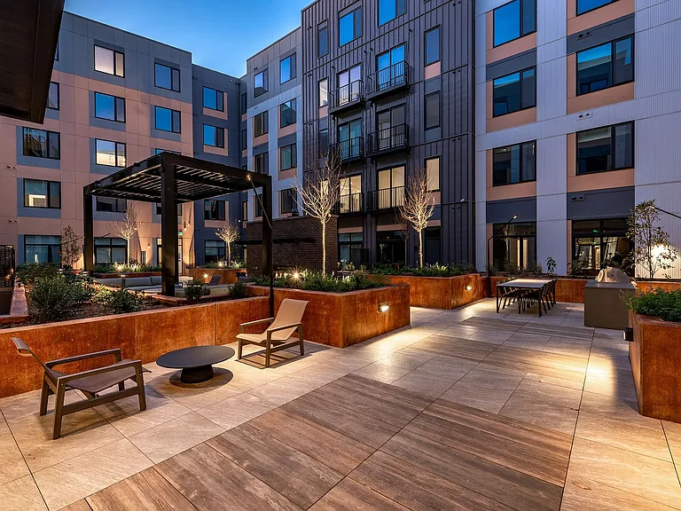 Courtyard with Lounge Areas