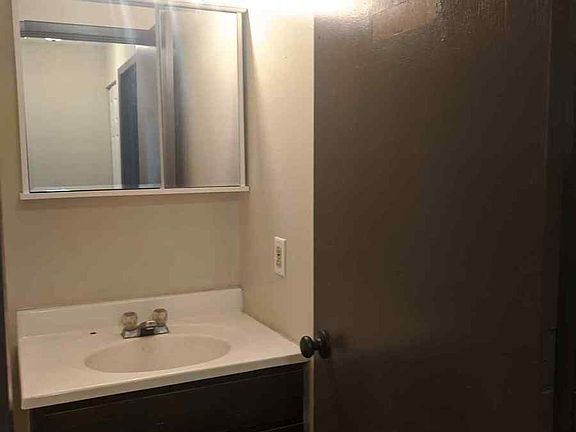 4th image of 1846 Magnolia Ave E #301