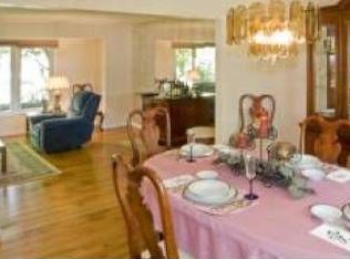 5 Twin Oaks Rd, Parsippany, NJ 07054