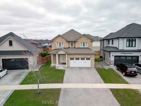 29 Bergenstein Cres, Pelham, ON L0S 1E6