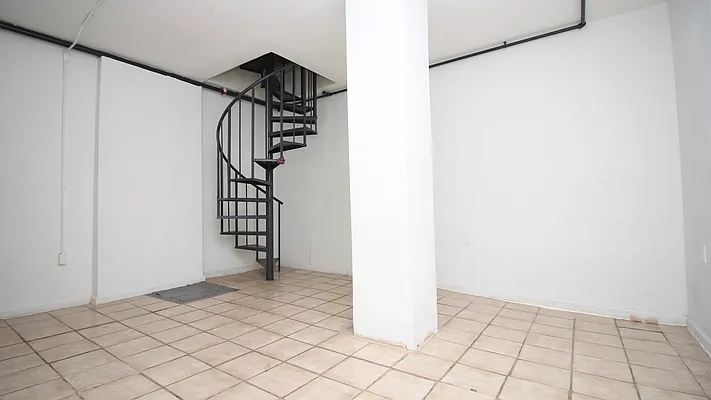 Rented by Nooklyn NYC LLC | media 16