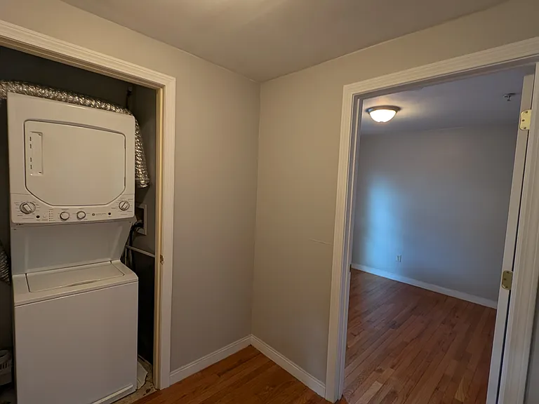 3 Barton St #3 — Photo 12