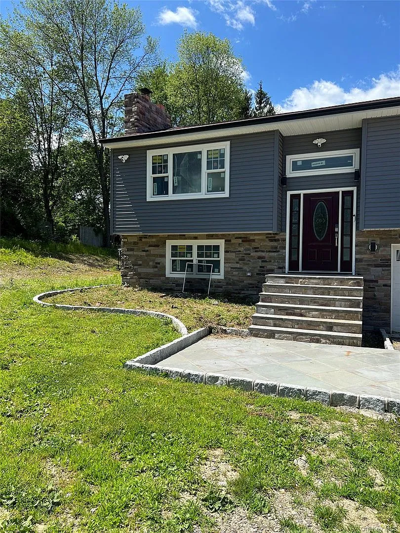 3 bed, 2.0 bath, 1782 sqft, $4,500 — Photo 2