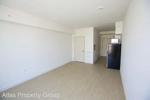 1335 Folsom — Photo 6