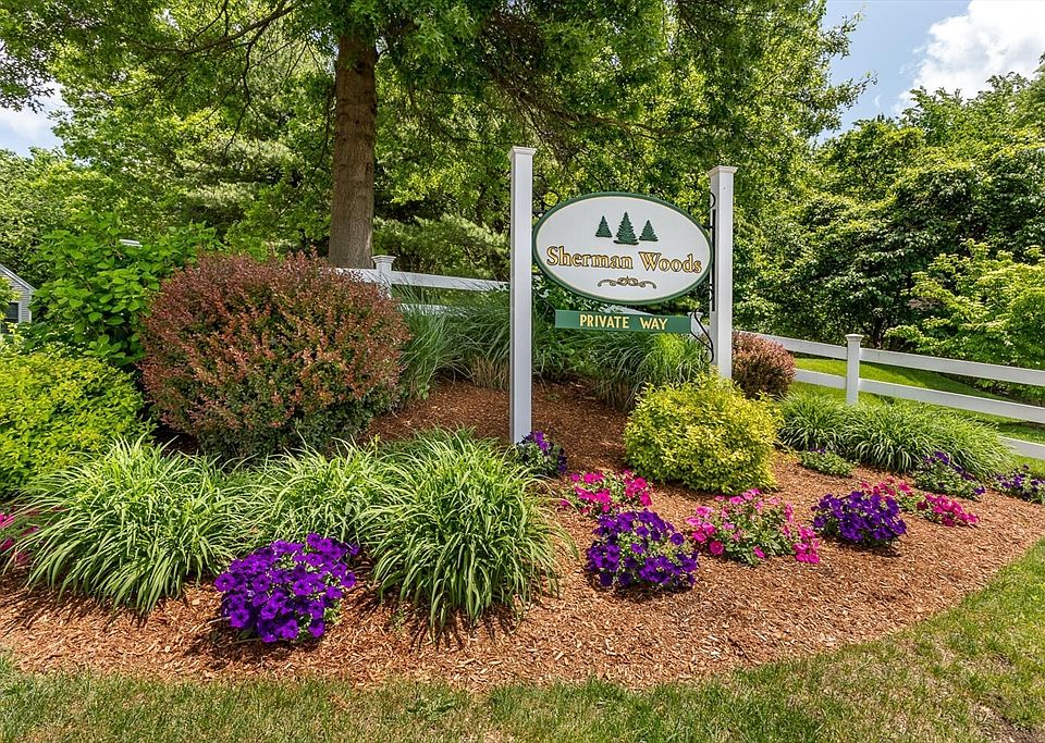 1st image of 9 Evergreen Cir #9
