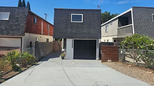 9667 Saint George St Photo 1