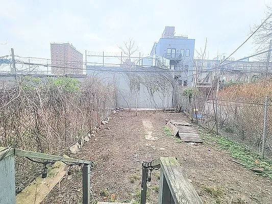 Rented by Friedman Mayer, LREB | media 2