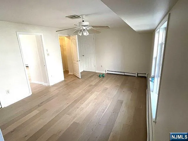 15 Columbia St — Photo 6