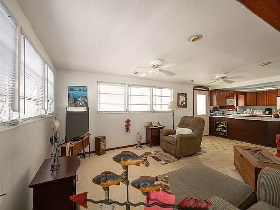 5th image of 138 Sea Ln