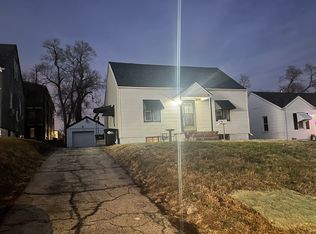 2922 Parker St, Omaha, NE 68111