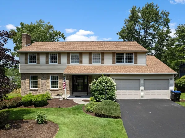 2629 Princeton Dr, Vestal, NY 13850