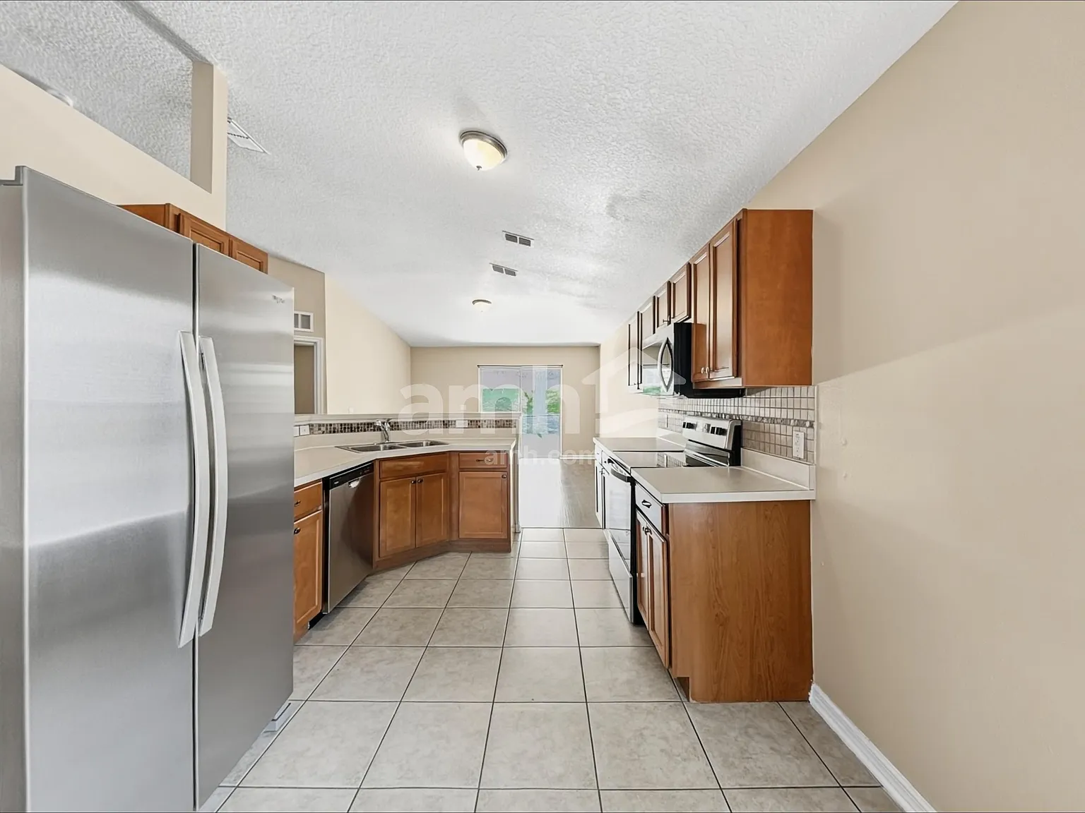 3 bed, 2.0 bath, 1596 sqft, $1,980 — Photo 4