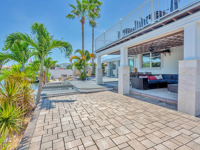 3911 Americana Dr — Photo 7