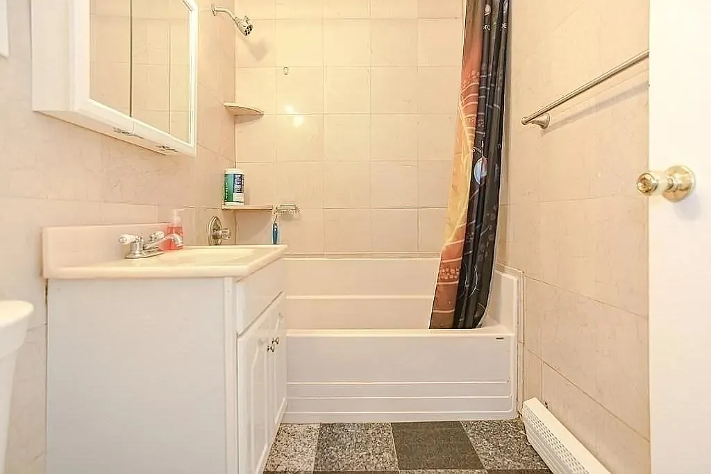 2 bed, 695 sqft, $2,500 — Photo 4