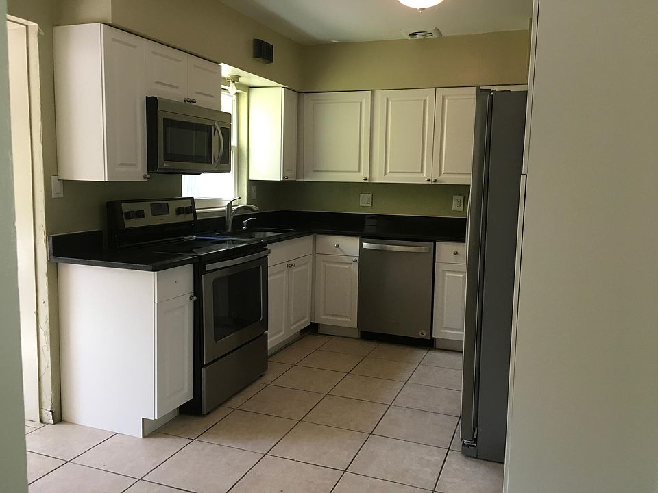 2nd image of 7572 91st St