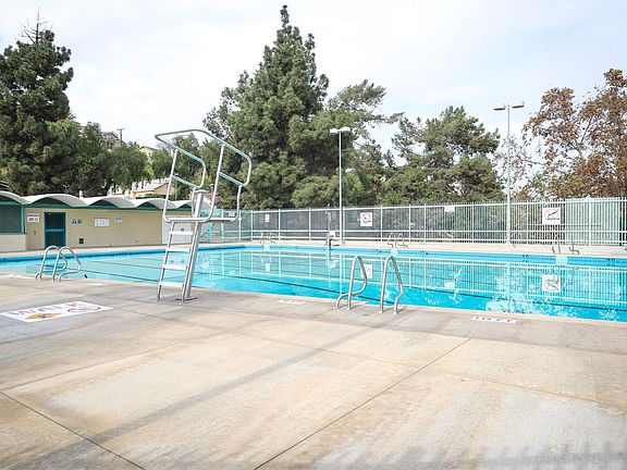 4th image of 1147 Van Pelt Ave #1