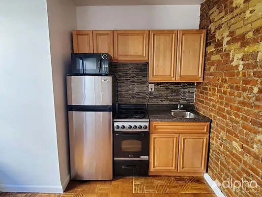 Rented by Alpha Properties NYC I LLC | media 5