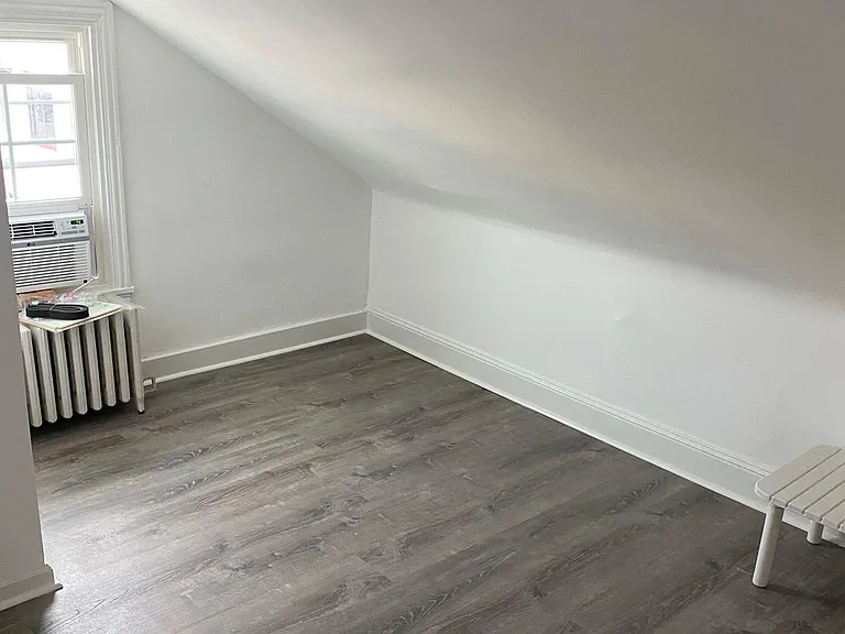 2nd Floor bedroom 2