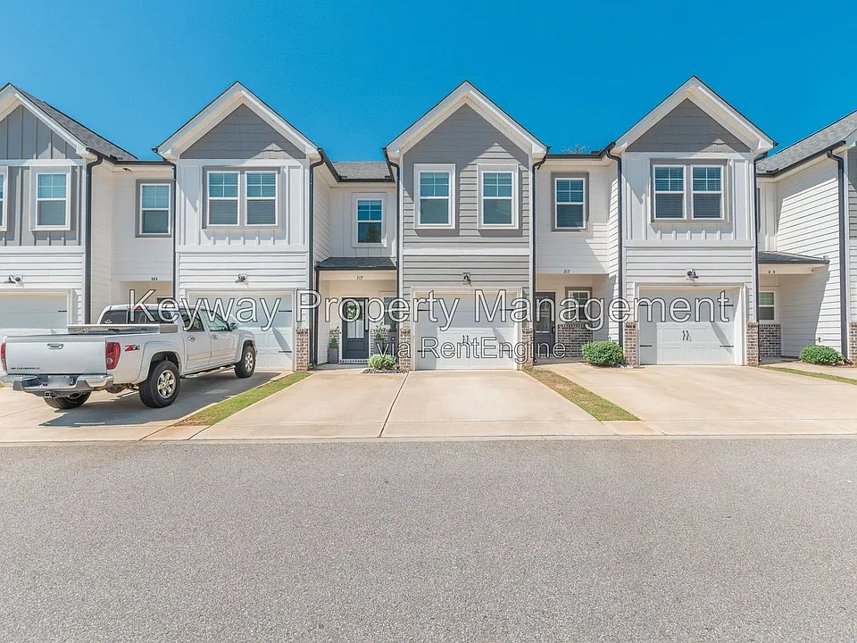 319 Sumac Trl