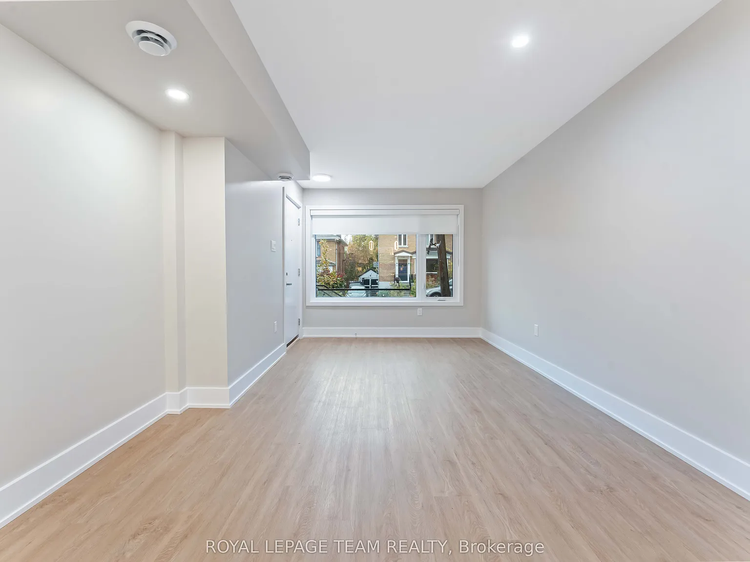 2 bed, $2,595 — Photo 4