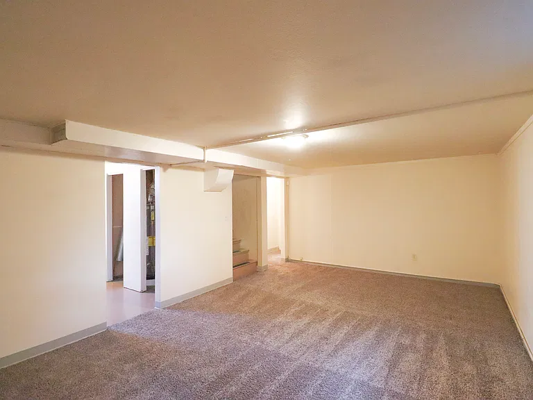 608 Cowan St — Photo 20