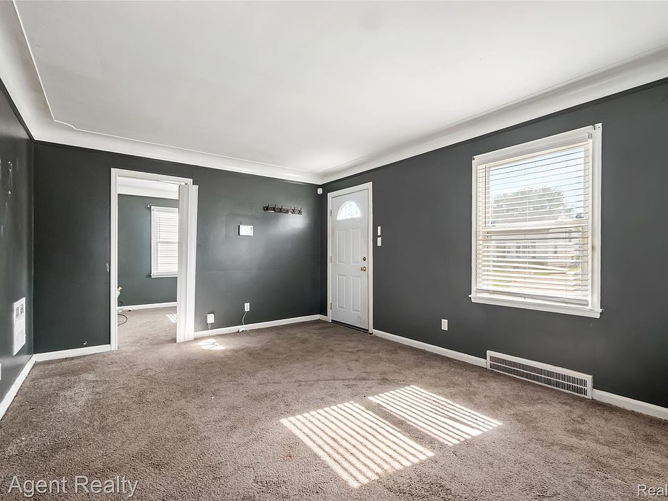 22085 Rausch Ave, photo 5