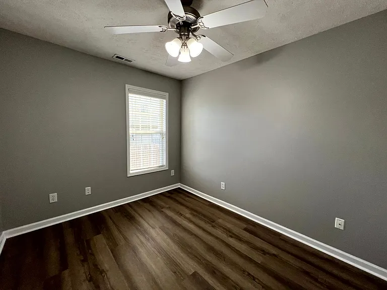 212 Sharpsburg Rd — Photo 10