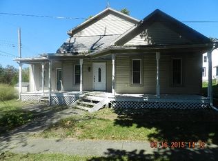 104 W Walnut St, Claypool, IN 46510