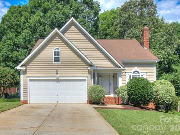 7800 Kingston Dr, Waxhaw, NC 28173