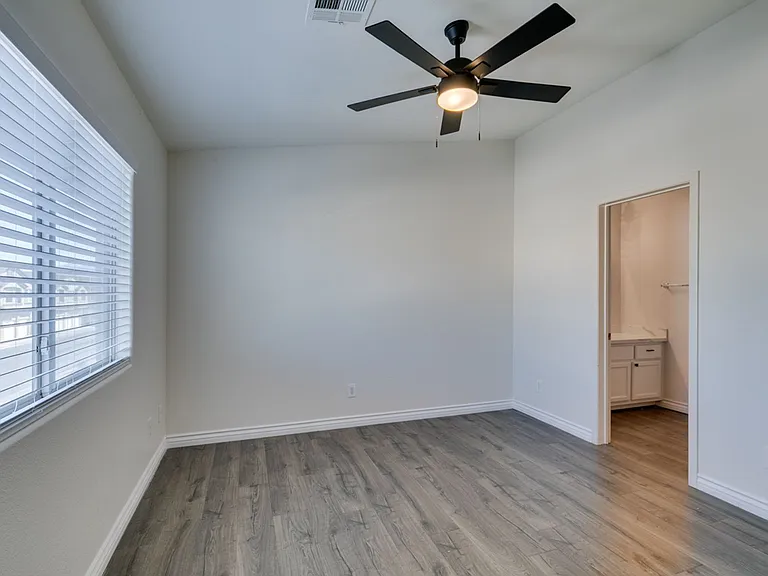 4663 Color Up Ct #102 — Photo 31