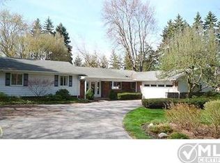 960 Westview Rd, Bloomfield Hills, MI 48304