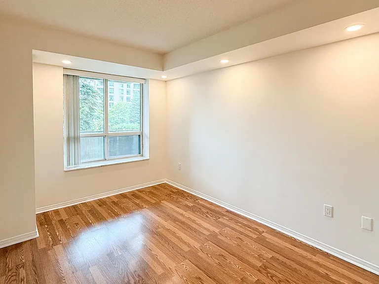 3 Pemberton Ave #206 — Photo 14