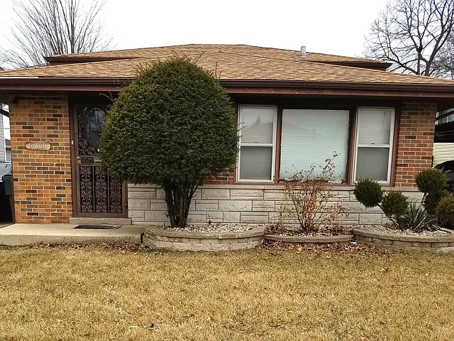 14530 Murray Ave photo 1