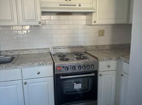 1795 North Ave