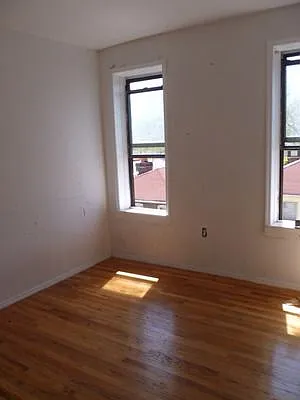 Rented by Arena Real Estate | media 5