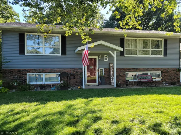 465 Edgemont Dr NE, Saint Cloud, MN 56304