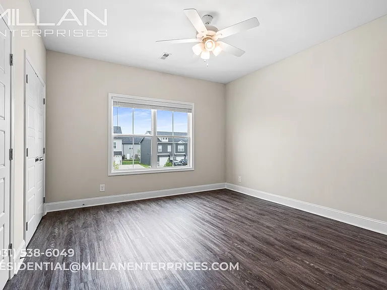 208 Drayton Dr — Photo 17