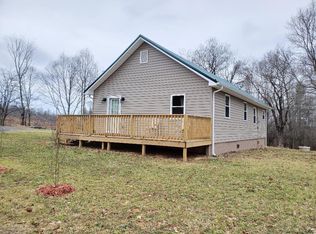 1334 Dickey Dr, Galax, VA 24333