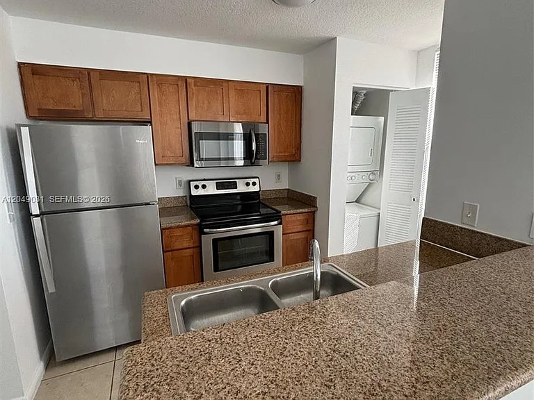 219 NW 12th Ave #911 — Photo 5