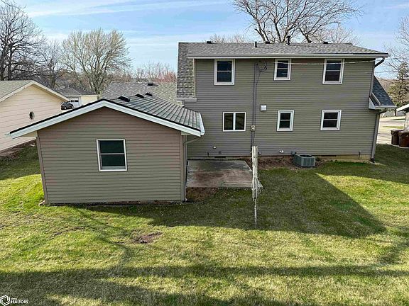 5th image of 207 Ridgewood Dr