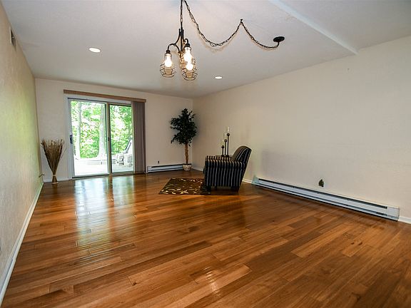 4th image of 7237 N Lakeside Ct