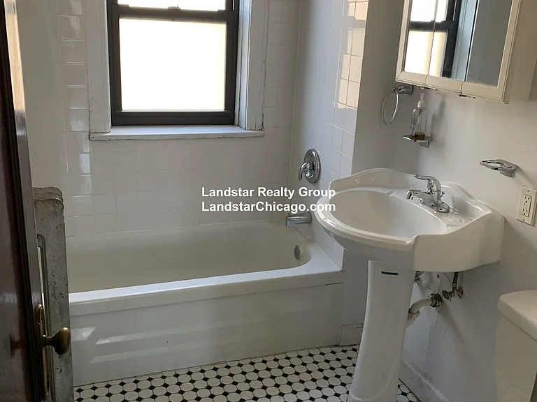2908 W Eastwood Ave #1 — Photo 7