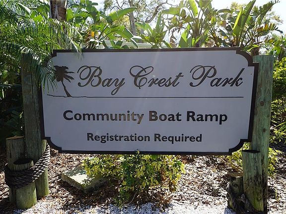 5th image of 4807 Bay Crest Dr