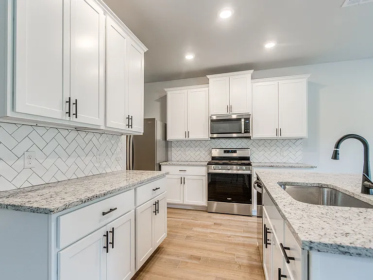 2379 Clubhouse Dr — Photo 8