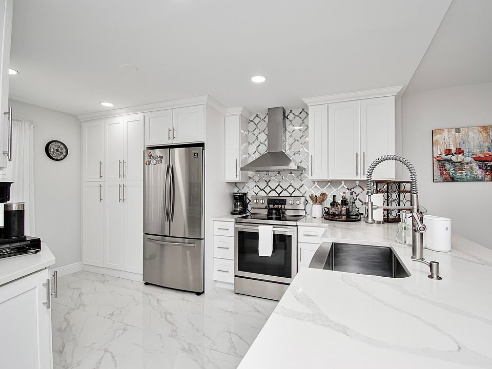 1st image of 1629 Riverview Road #420