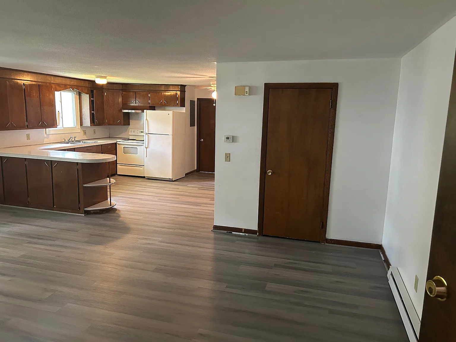 2 bed, 995 sqft, $1,650 — Photo 3