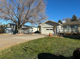 7 Petersons #3, Lewellen, NE 69147