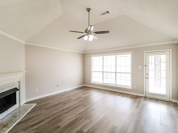 5th image of 10029 Woodland Grove Dr