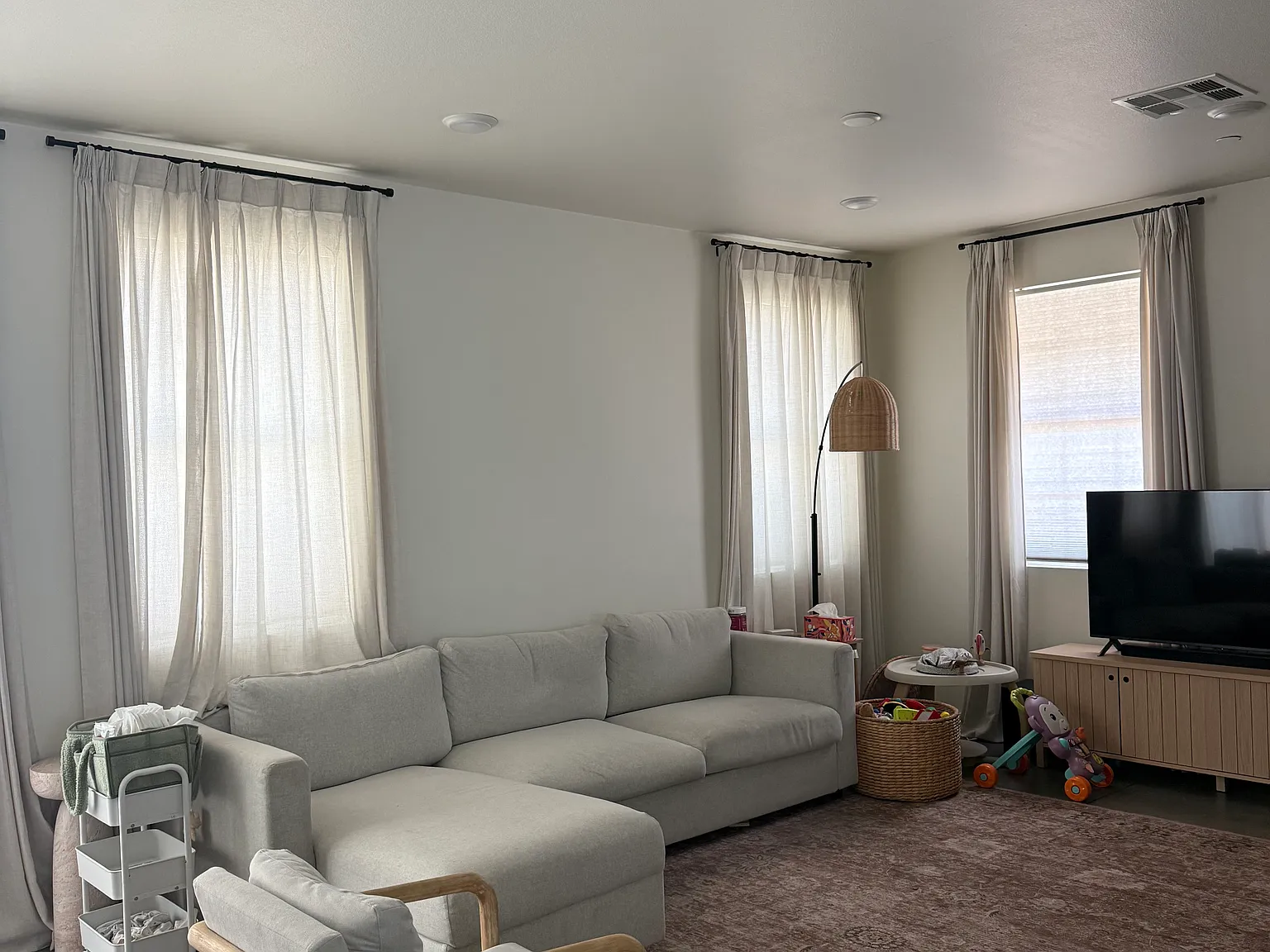 5953 Silveira St — Photo 3